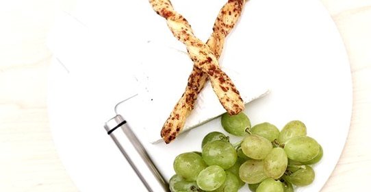 Хлебные палочки с кунжутом и анисом