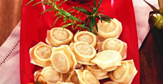 Пельмени с тапенадом