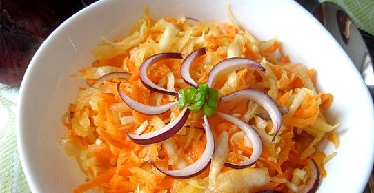 Салат из капусты и моркови