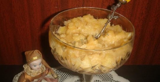 Яблочное пюре со сгущенкой