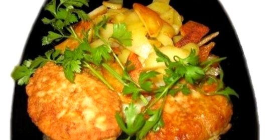 Куриные биточки в духовке