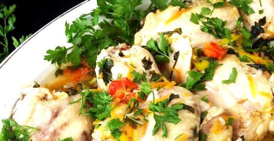 Курица с овощами в мультиварке редмонд