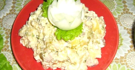 Салат с селедкой и яблоками