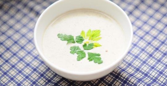 Сырный крем-суп с грибами и сельдереем