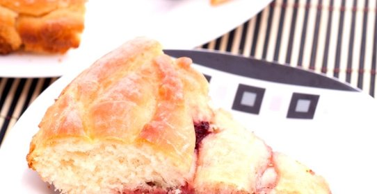 Пирог с замороженной клубникой