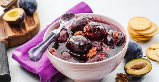 Варенье из сливы с грецкими орехами