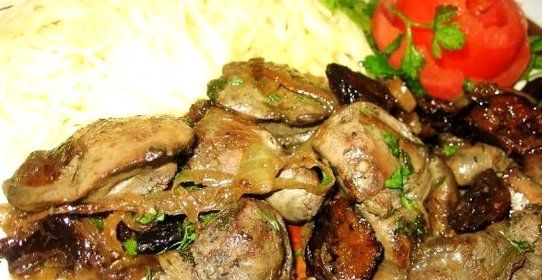 Печень с черносливом