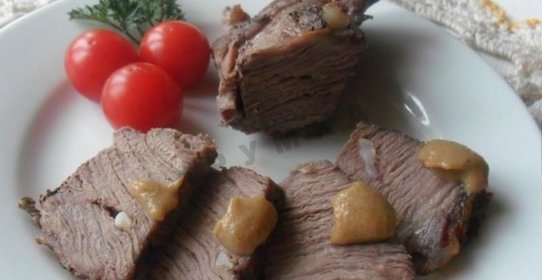 Свинина в рукаве в духовке