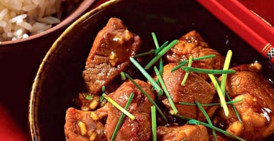 Свинина тушеная