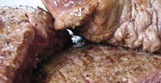 Вкусная говядина на сковороде