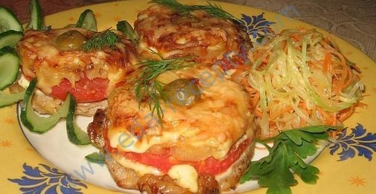 Свинина с ананасом в духовке