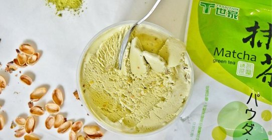 Мороженое с зеленым чаем Matcha