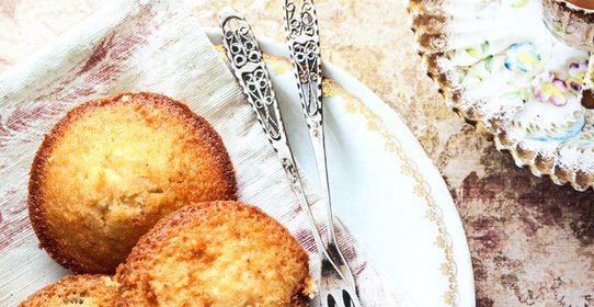 Фрианд с черной смородиной