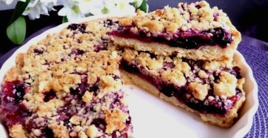 Постный черничный пирог