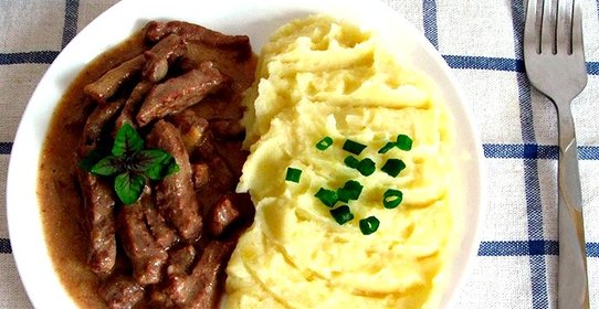 Говядина по-строгановски