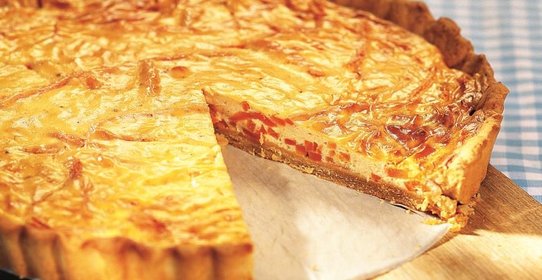 Открытый пирог с морковью