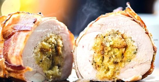 Рулет из индейки с курагой