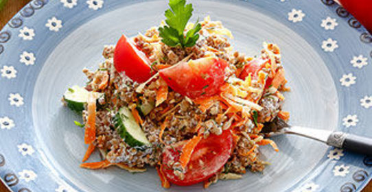 Салат из творога с гречкой в мультиварке