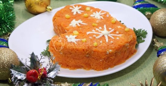 Новогодний салат «Варежка»