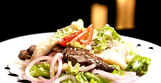 Салат с солеными груздями