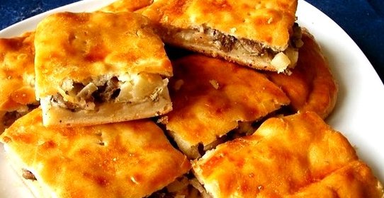 Пирог с сайрой и картошкой
