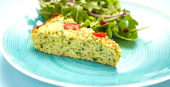 Пирог с цукини, сыром и зеленью