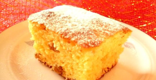 Пирог из кукурузной муки на кефире