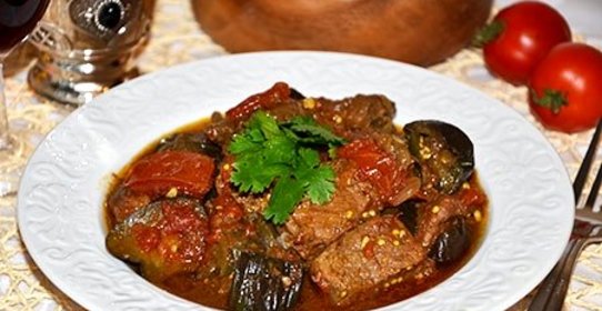 Говядина с баклажанами в мультиварке