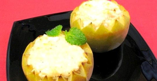 Фаршированные яблоки с курицей
