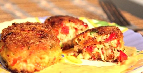 Котлеты куриные с болгарским перцем и сыром