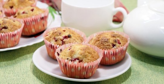 Мороженое со сливами