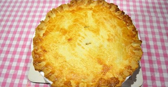 Быстрый мясной пирог с грибами