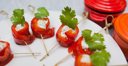 Рулетики из запеченного перца