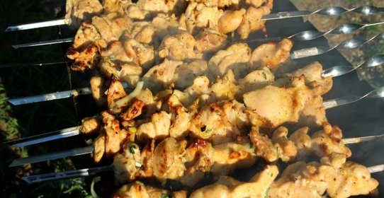 Шашлык из куриного филе на минералке