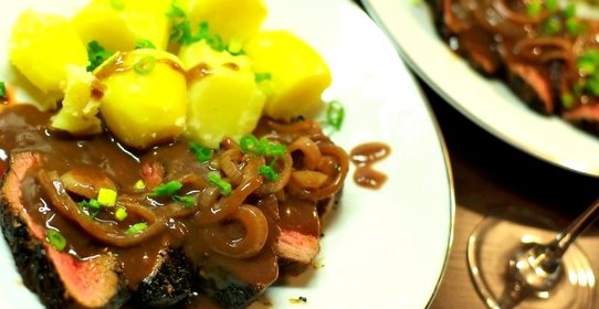 Говядина в винном соусе