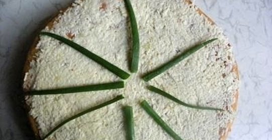 Закусочный пирог с грибами и печенью