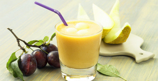 Смузи из дыни и сливы