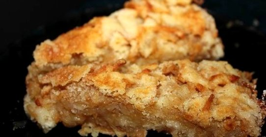 Ленивый пирог с яблоками