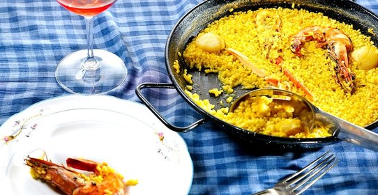 Паэлья с лангустином и гребешками