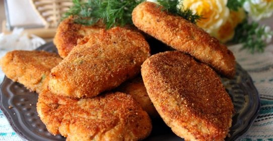 Котлеты из семги с манкой