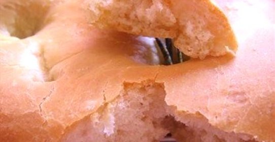 Фокачча с чесноком и розмарином