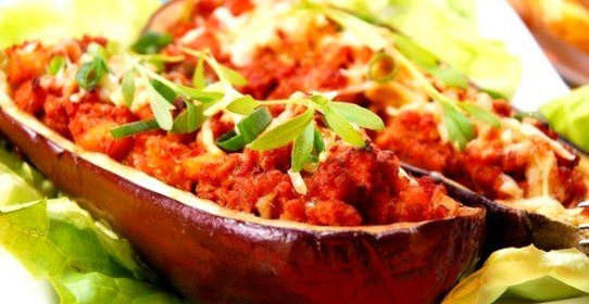 Фаршированные баклажаны с телятиной