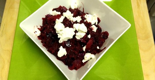 Капуста со свеклой быстрого приготовления