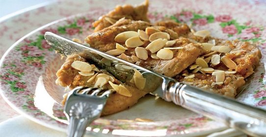 Грудка индейки с финиками и картофельным пирогом