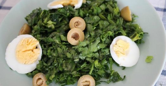Салат из шпината и щавеля