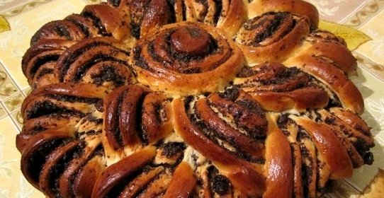 Бабушкина салфетка с маком