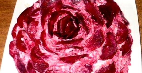 Салат Черная роза