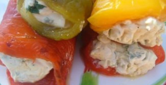 Рулеты из перцев гриль с творожным сыром