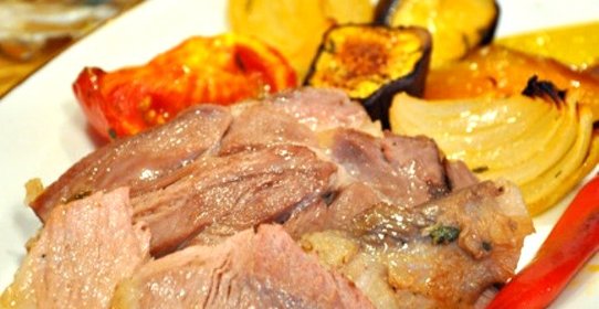 Баранина на вертеле