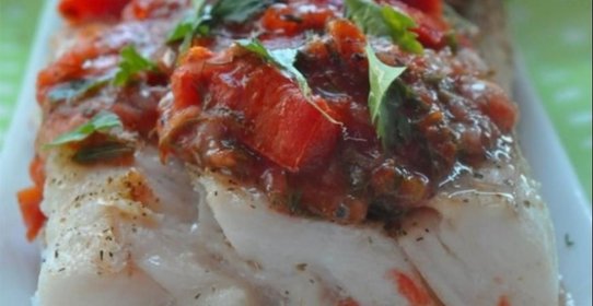 Сочная треска с томатной сальсой